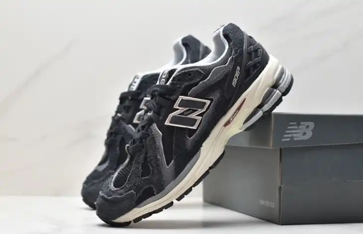 hype New Balance Sneakers