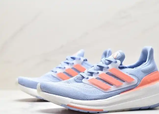 hype Adidas Sneakers