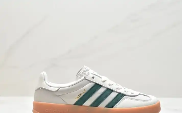 hype Adidas Sneakers