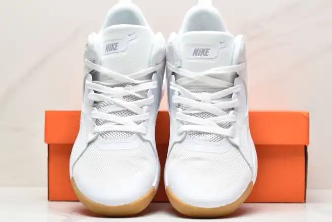 hype Nike Sneakers