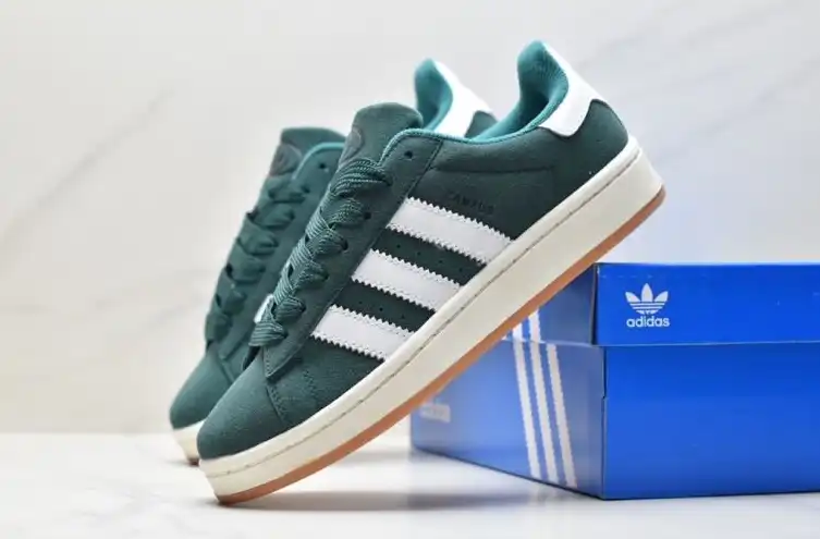 hype Adidas Sneakers