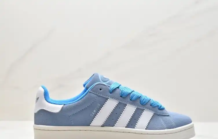 hype Adidas Sneakers