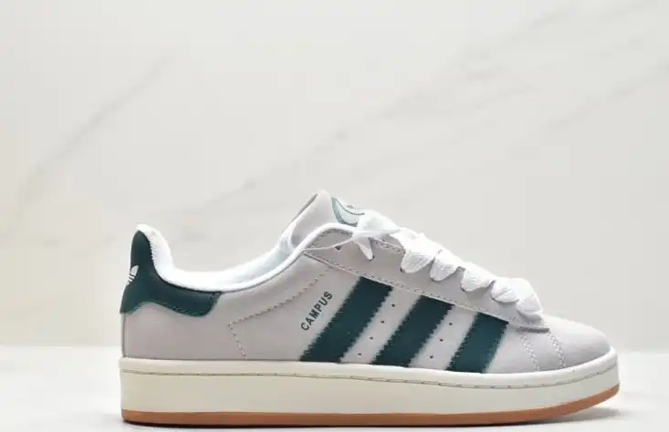 hype Adidas Sneakers