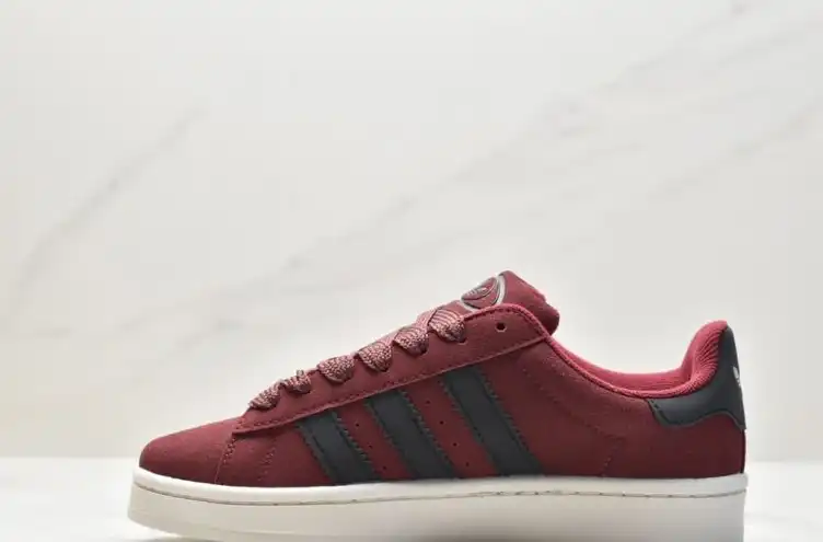 hype Adidas Sneakers