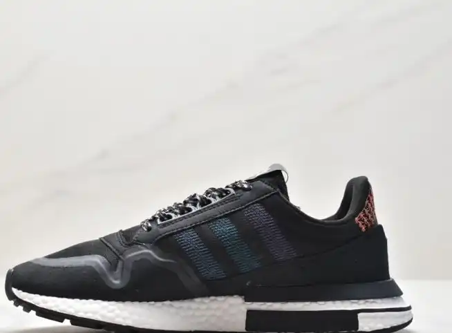 hype Adidas Sneakers