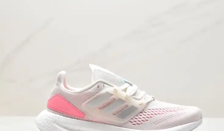 hype Adidas Sneakers