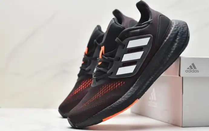 hype Adidas Sneakers