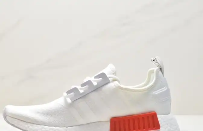 hype Adidas Sneakers