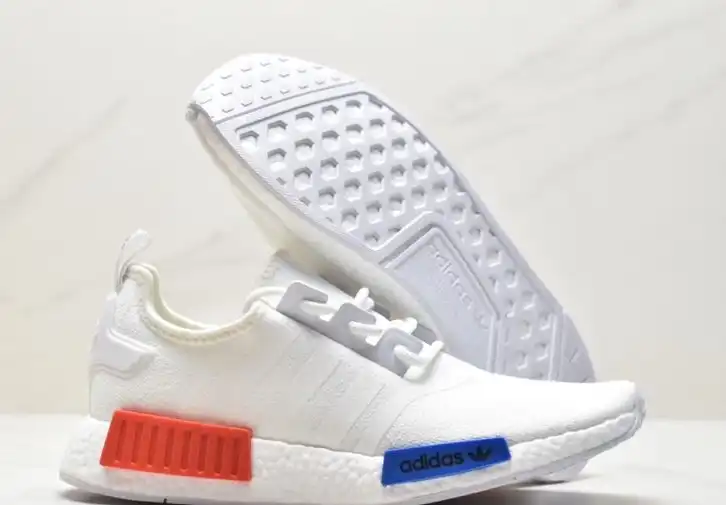 hype Adidas Sneakers