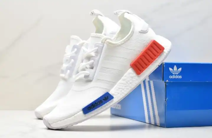 hype Adidas Sneakers