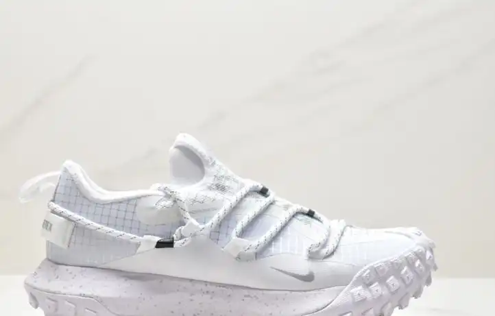 hype Nike Sneakers