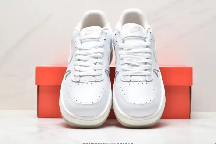 hype Nike Sneakers