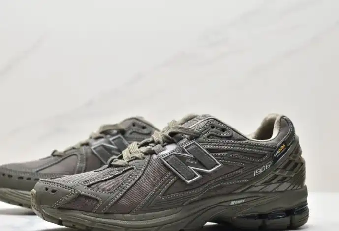 hype New Balance Sneakers