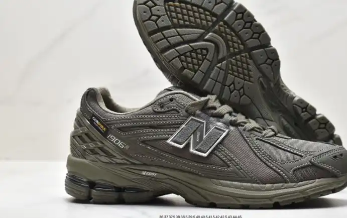 hype New Balance Sneakers