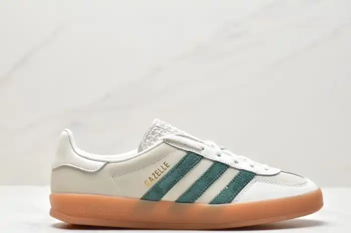 hype Adidas Sneakers