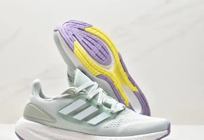 hype Adidas Sneakers