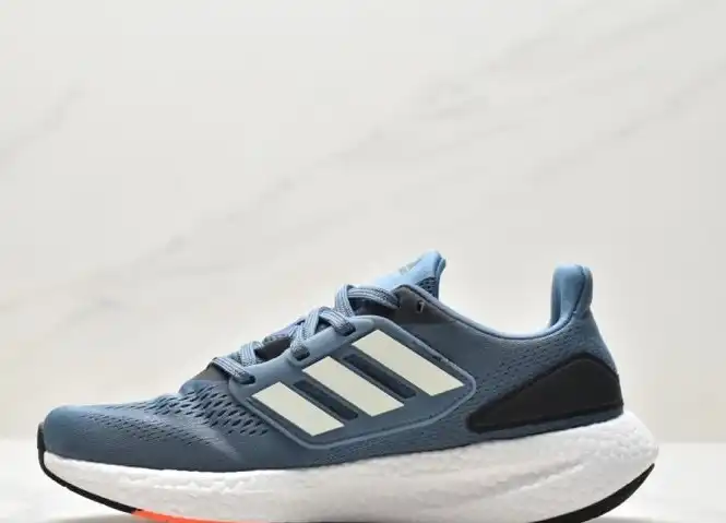 hype Adidas Sneakers