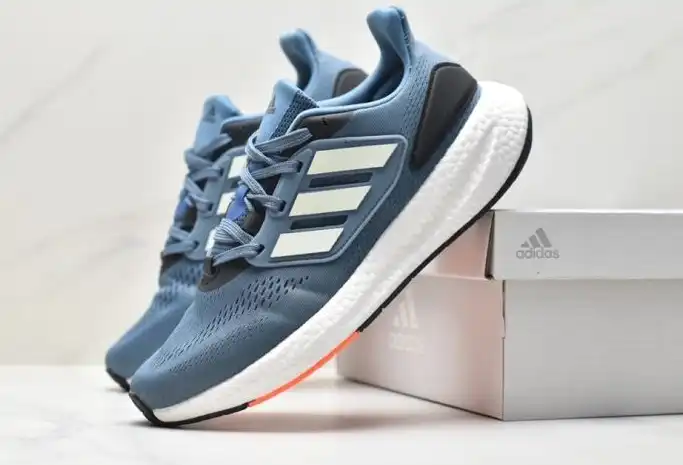 hype Adidas Sneakers