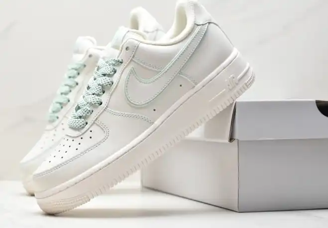 hype Nike Air Force 1