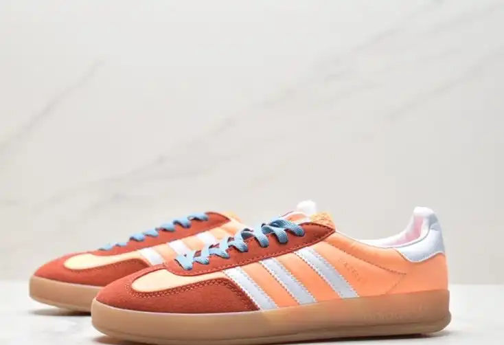 hype Adidas Sneakers