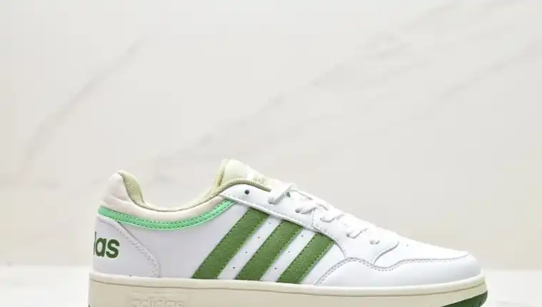 hype Adidas Sneakers