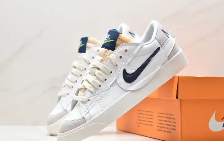 hype Nike Sneakers