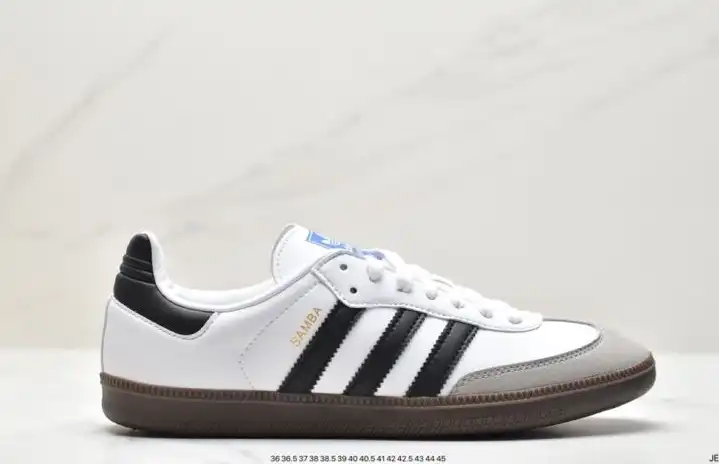 hype Adidas Sneakers