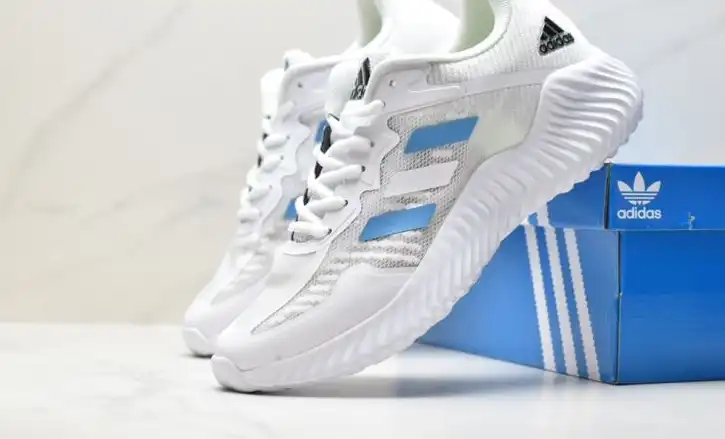 hype Adidas Sneakers