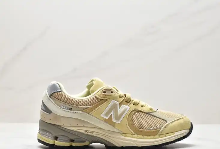 hype New Balance Sneakers