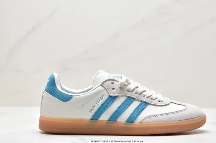 hype Adidas Sneakers