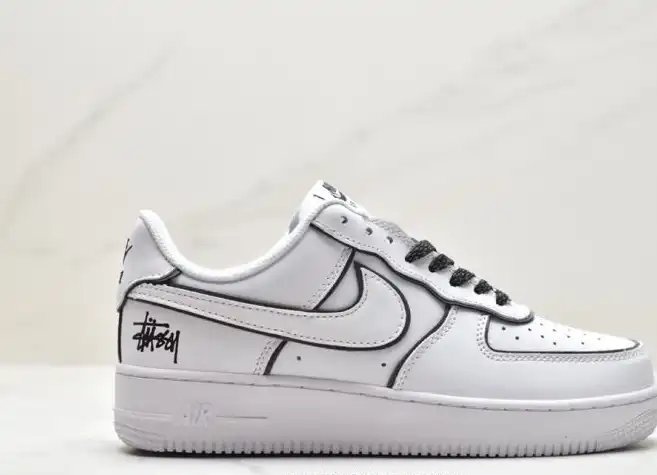 hype Nike Air Force 1