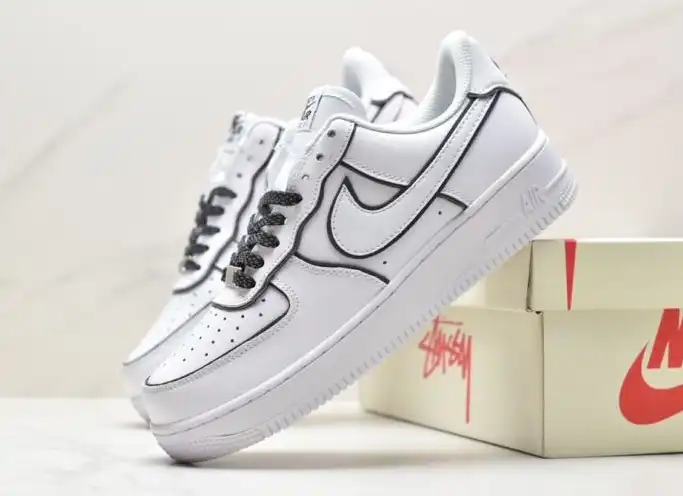 hype Nike Air Force 1