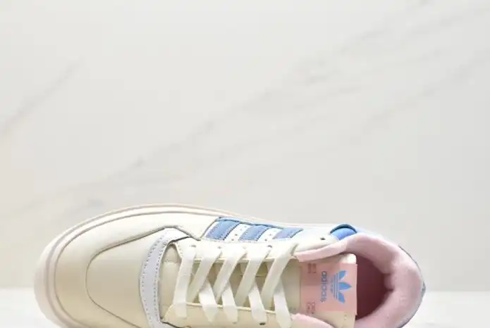 hype Adidas Sneakers