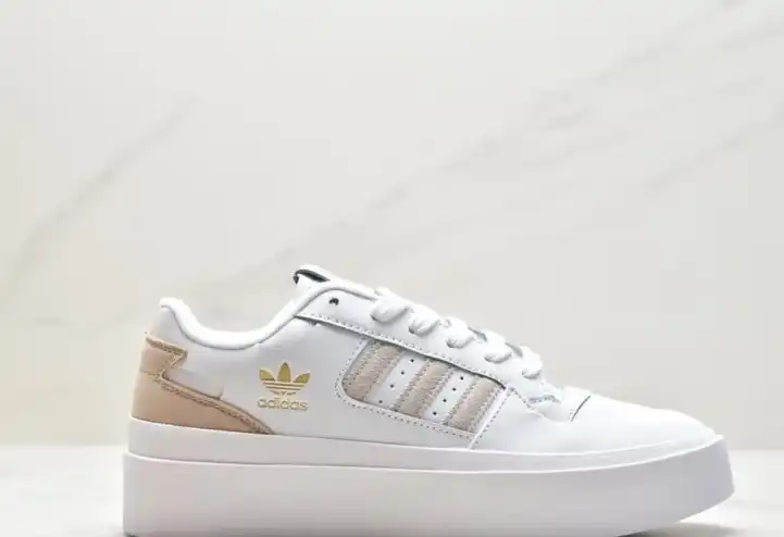 hype Adidas Sneakers