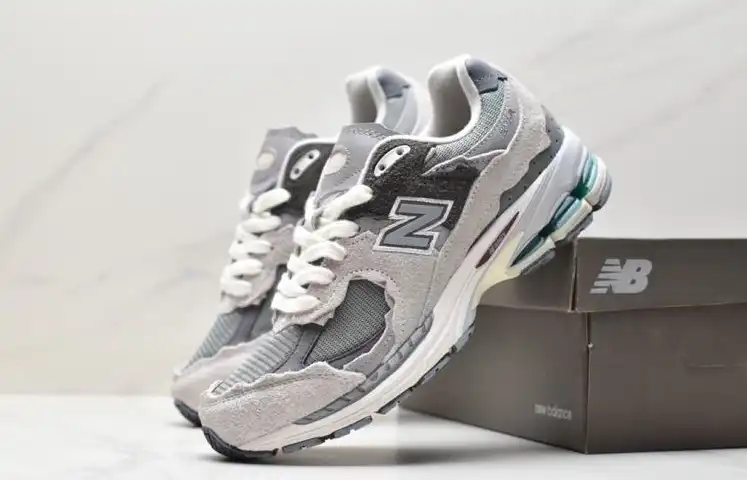 hype New Balance Sneakers