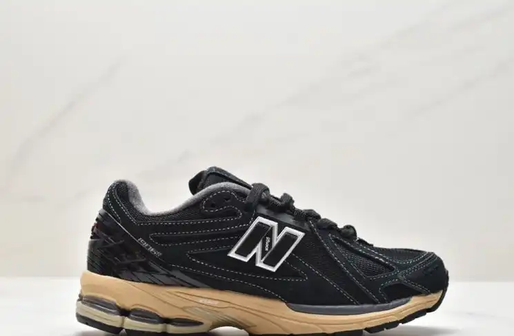 hype New Balance Sneakers