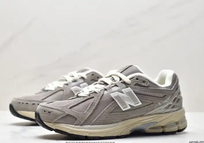 hype New Balance Sneakers