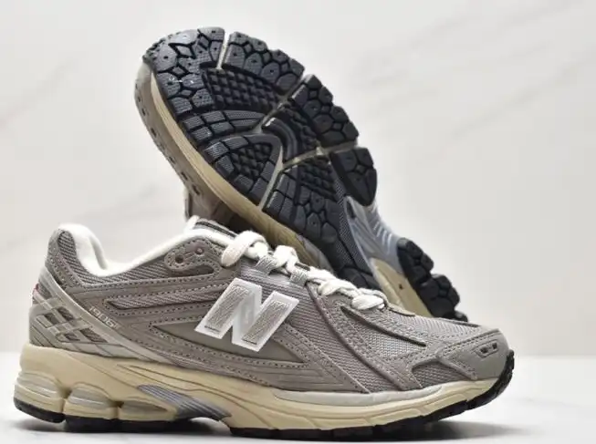 hype New Balance Sneakers