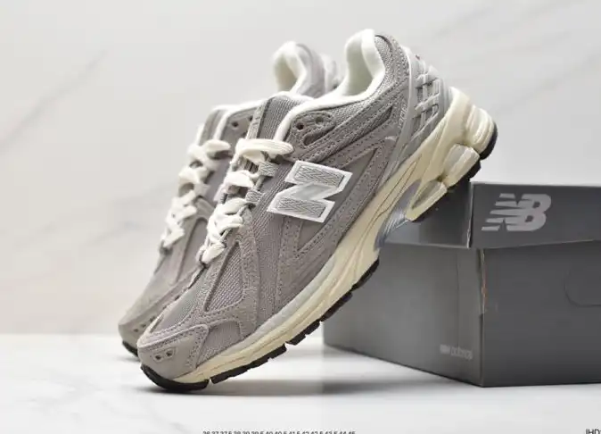 hype New Balance Sneakers