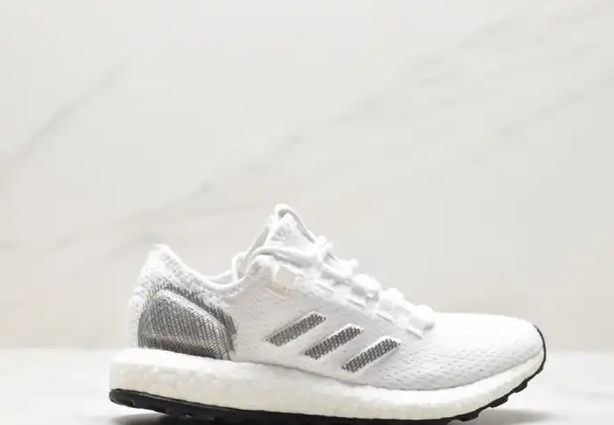 hype Adidas Sneakers