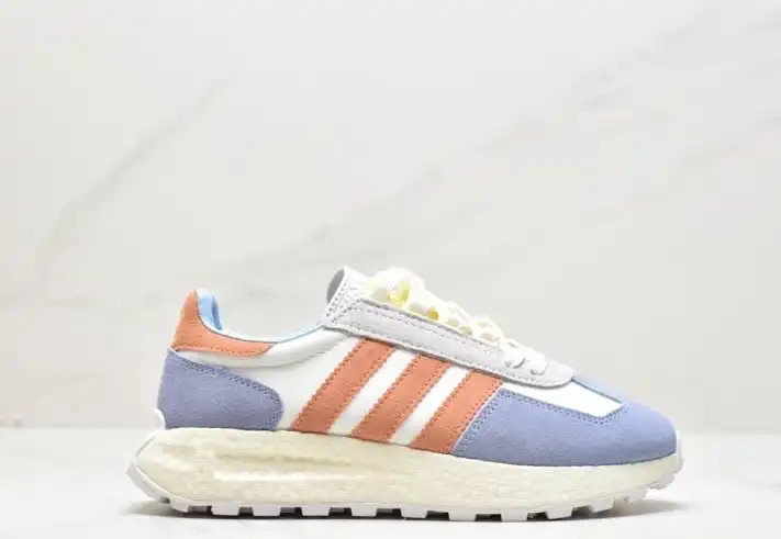 hype Adidas Sneakers