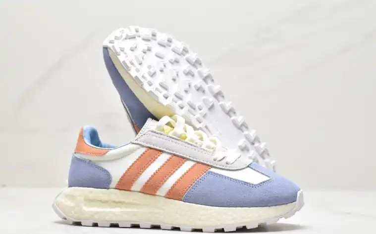 hype Adidas Sneakers