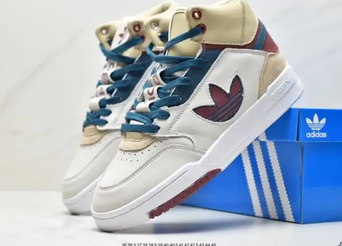 hype Adidas Sneakers