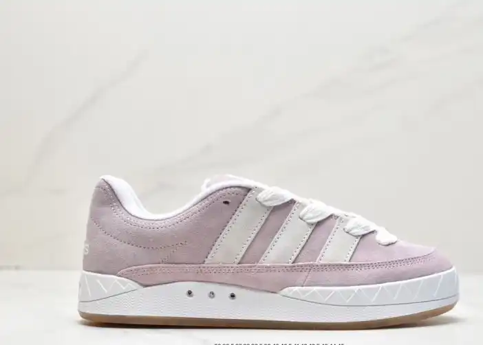 hype Adidas Sneakers