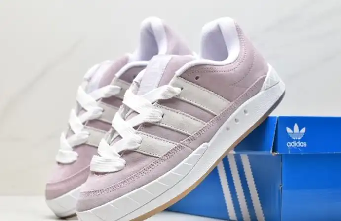 hype Adidas Sneakers