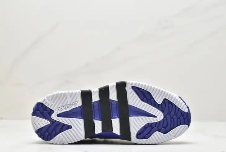 hype Adidas Sneakers