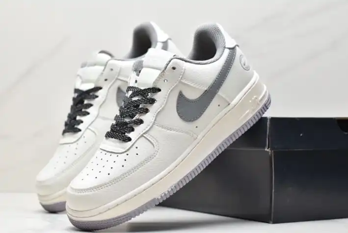 hype Nike Air Force 1