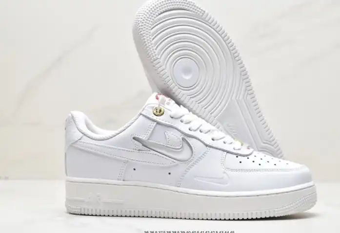 hype Nike Air Force 1