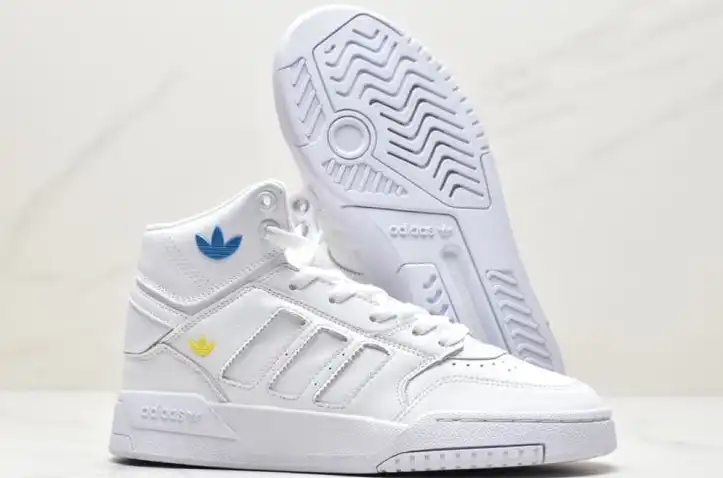 hype Adidas Sneakers