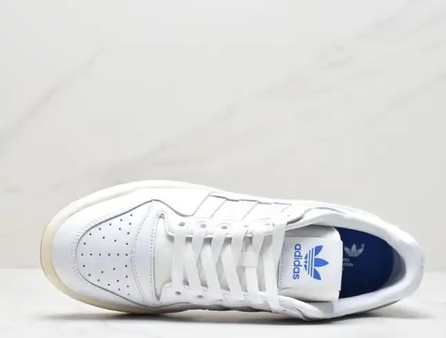 hype Adidas Sneakers